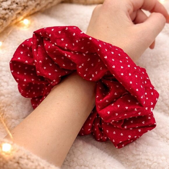 Red Heart Print Cotton XXL Scrunchie