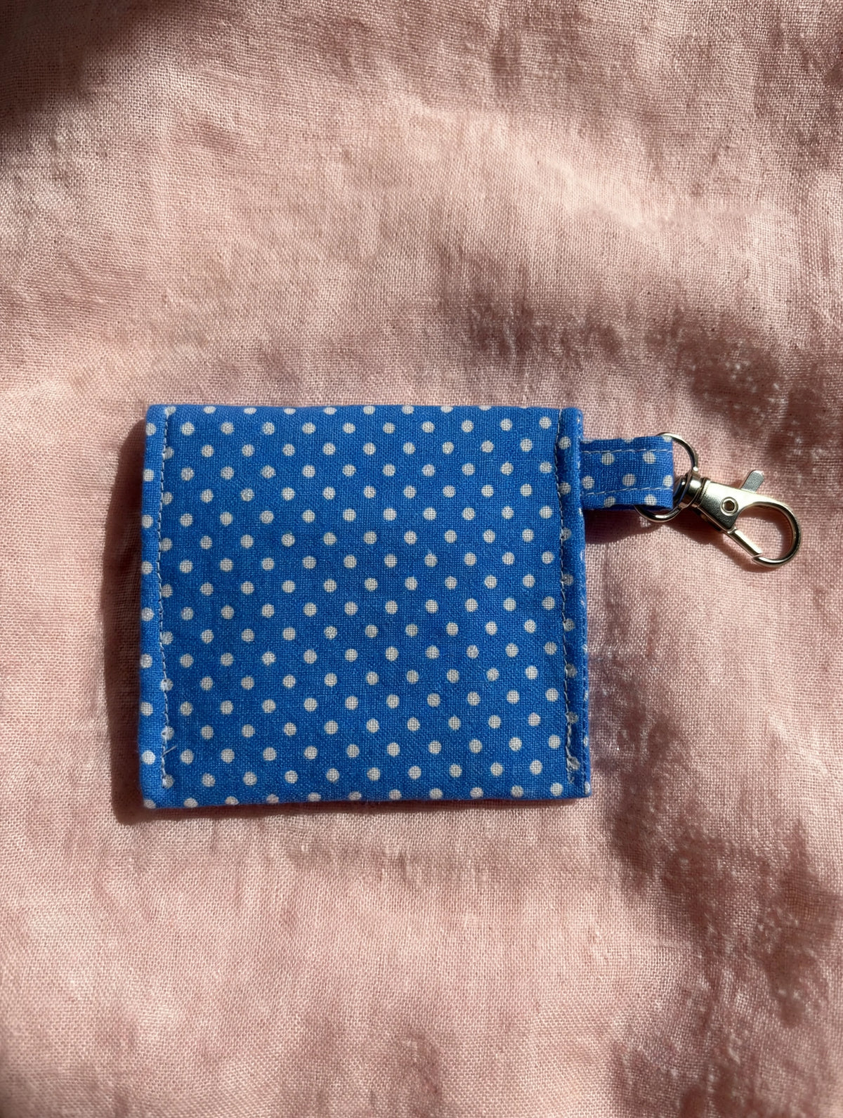 Polka Dot Earbuds Case with Keychain Clip